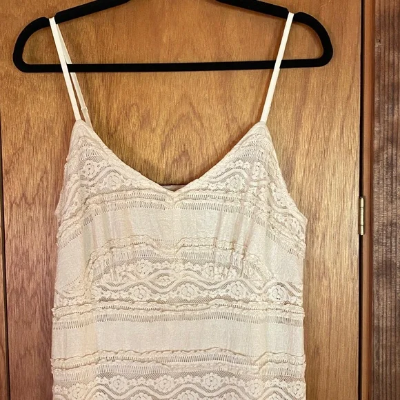 American Eagle Tiered Stretch Lace Midi - Picture 3 of 9